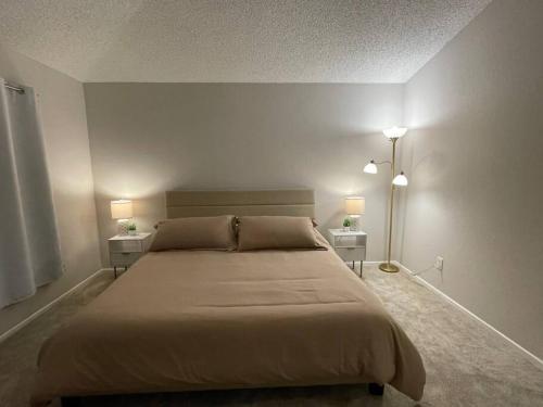 Pristine & Smart freshly remodeled house! in Lancaster, USA
