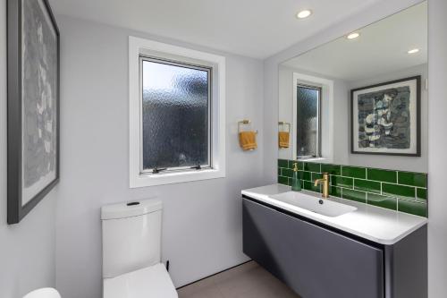 Otaki Beach Guesthouse in Otaki