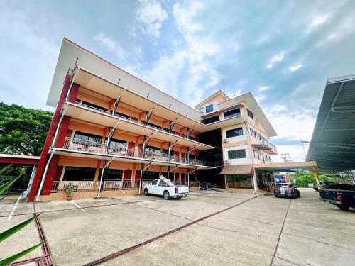 โรงแรมกาญจนาสกลนคร โรงแรมกาญจนาสกลนคร