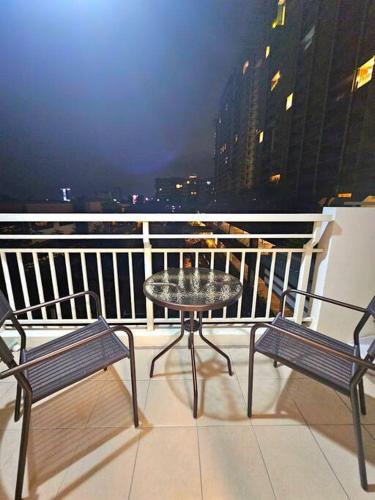 Verdon Parc 2 Bedroom with Balcony Amenity View near Davao Baywalk (Seawalk)