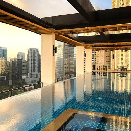 The Metro Nest at Bonifacio Civic Center Tower, ميترو مانيلا