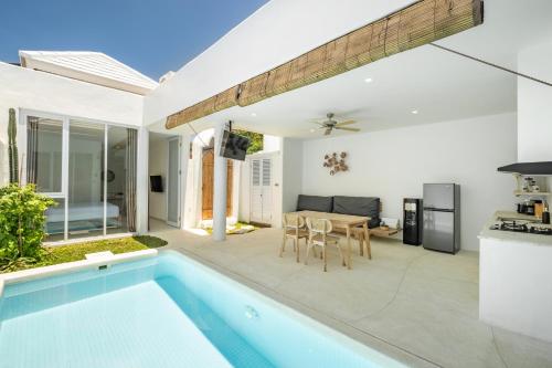 D'jove Uluwatu, Bali