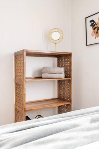 House with Great Beds, Full Kitchen, Fenced Yard