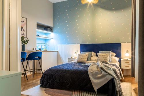 Black and White Suites - Find Your Rhythm Room Type - Studio Apartment with One Double Bed