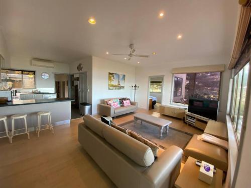 Luxury Beachfront Home 10 Steps from the Beach