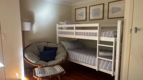 Instalaciones, 'Little Tara' by HolidayCo in Killcare