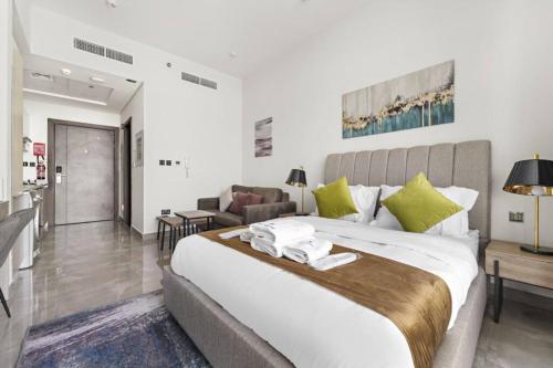 Luxury Studio Apartments at Majestique Residence near Dubai Investment Park