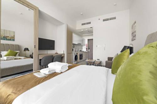 Luxury Studio Apartments at Majestique Residence near Dubai Investment Park