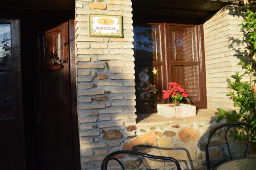 2 bedrooms, 4 beds
