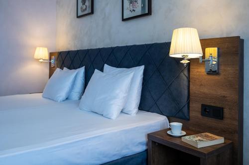 Flamingo Beach Hotel – Sunny Beach, WY