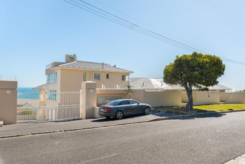 Panorama 13 - image 4