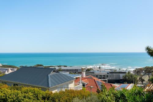Panorama 13 - image 11
