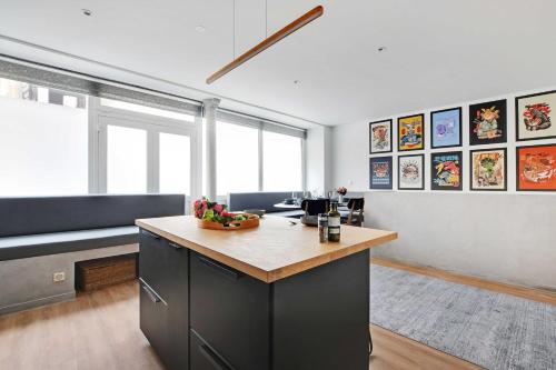 Spacious Apartment - 2BR/4P - Place de Clichy - image 10