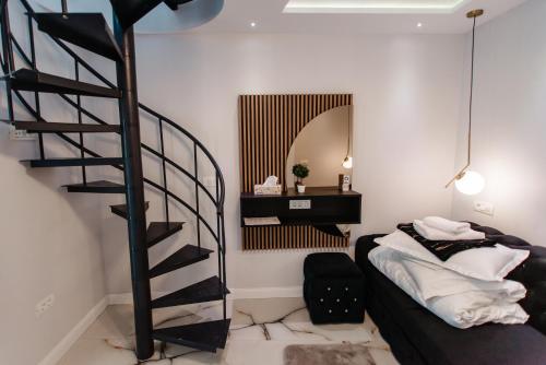 1 king bed, 1 sofa bed