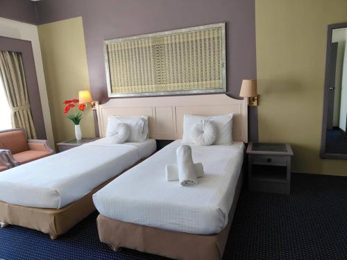 Rainbow Paradise sea