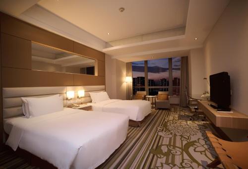 Standard Room image 4