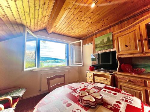 Létesítmények, Le Nid du Lac in Malbuisson