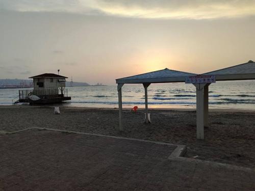 Apartments by the sea 62 in 크리얏 얌