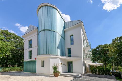 Timișoara Luna Residence 4-Star Hotel lobby