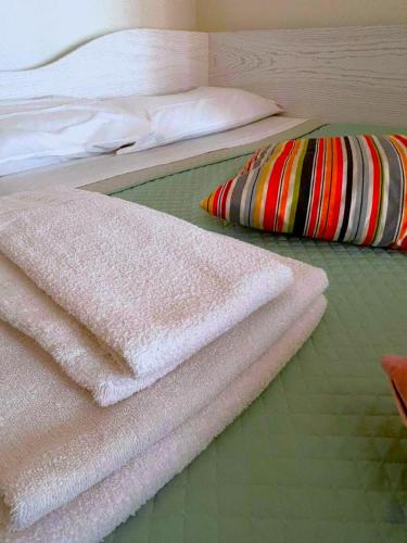Double Room image 10
