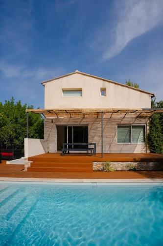 Charmante maison avec piscine entre Aix et Marseille