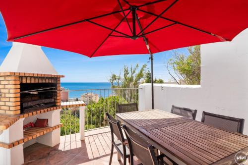 ViVi Homes - La Roca Pool, Terrace, Golf & Sea View