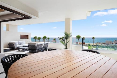 BRAND NEW Luxury 2Bd Velaya Beachfront RDR442 in Estepona