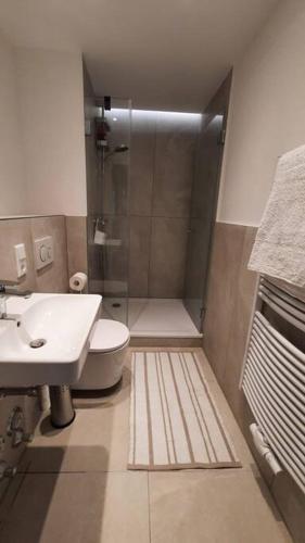 2 BR- New, cozy apartment for 5 people, Munich (photo 6)