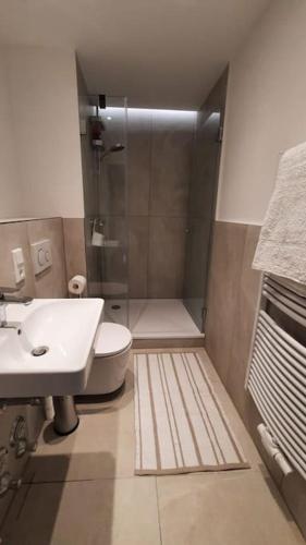 2 BR- New, cozy apartment for 5 people, Munich (photo 9)