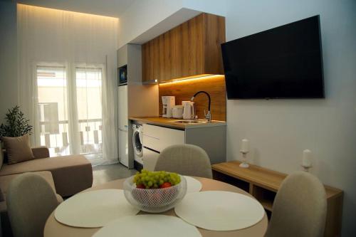 Lovely Family Home VIPGreece, Афины