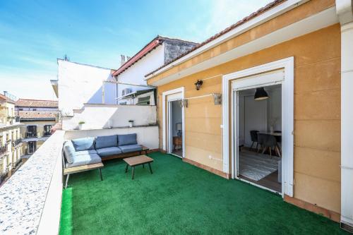 atico reformado con terraza en tirso de molina para 4 personas ALQUILER TEMPORAL, Madrid (Foto 8)