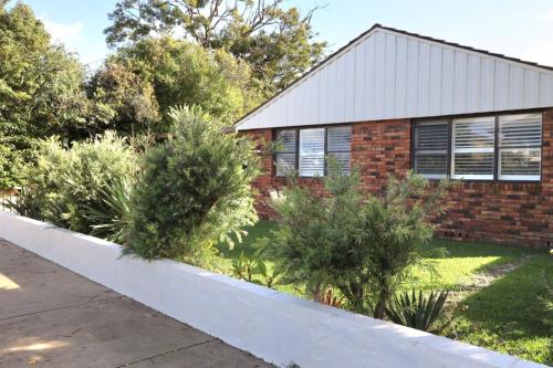 Seaside Haven Tranquil Beachside Escape in Northern Beaches
