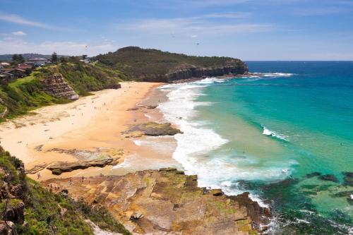 Seaside Haven Tranquil Beachside Escape in Northern Beaches