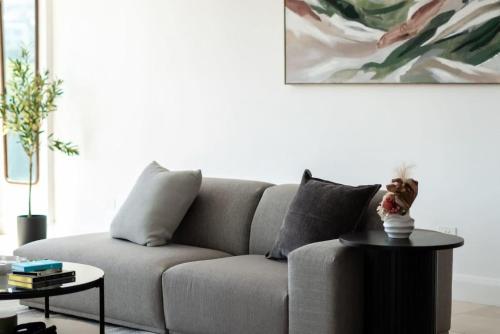 Clifftop Oasis with Breathtaking Views - image 6