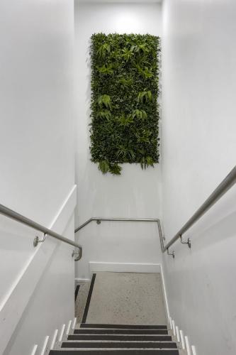Modern Studio Retreat in Crown St with AirCon - image 12