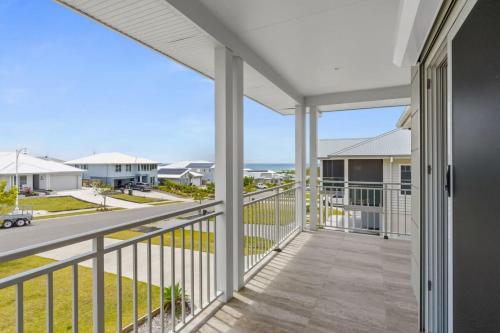 Seaside Bliss with Ocean Views - Carey Bay