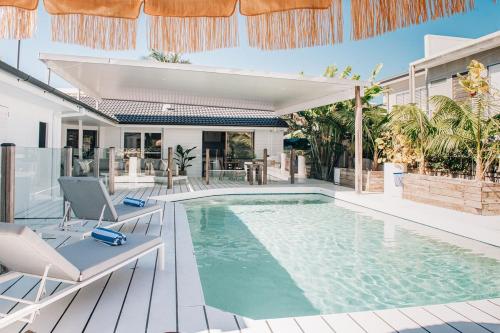 Prime location with pool - walk to Coolum Beach, Coolum Beach (fotografie 5)