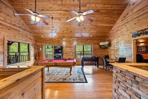 A Smoky Hideaway - image 11