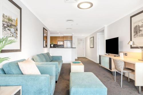 Dream Harbour View Parking Pool - image 7