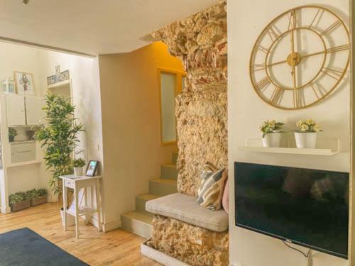 Historical Bica - 3 Bedroom Apartment 2