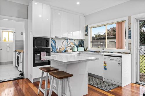 Driftwood Cottage Your Coastal Haven in Lemon Tree Passage