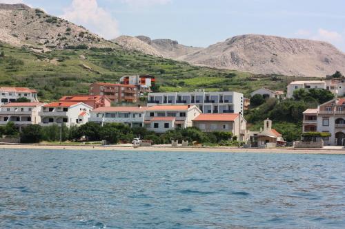 Apartments by the sea Metajna Pag - 6486 - image 14