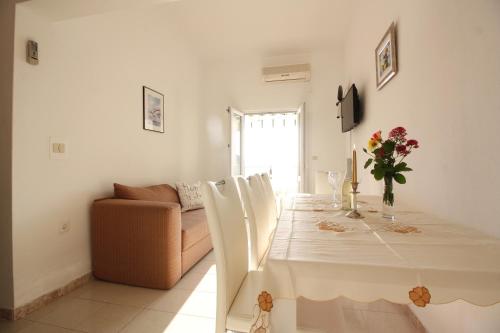 Apartments by the sea Metajna Pag - 6486 - image 4