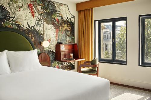 1 queen bed