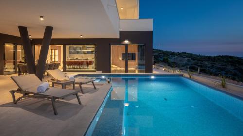 Villa image 8