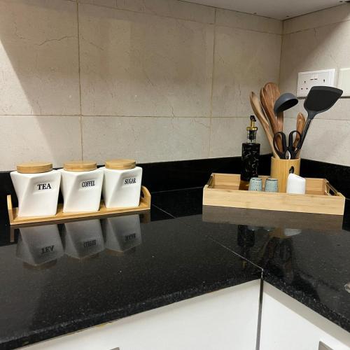 อาหารและเครื่องดื่ม, imora homes 5 minutes fromJomo Kenyatta international airport in ไนโรบี