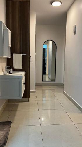 imora homes 5 minutes fromJomo Kenyatta international airport in ไนโรบี