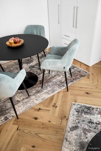 easy-flat Rokitanskygasse - Apartments near Tram 43 to City Center Room Type - One-Bedroom Apartment