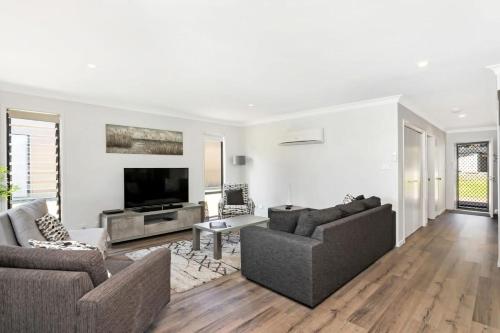 Hitters Paradise Stay Play