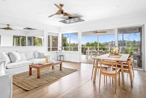 Sensational Ocean Views In Maianbar in Bundeena